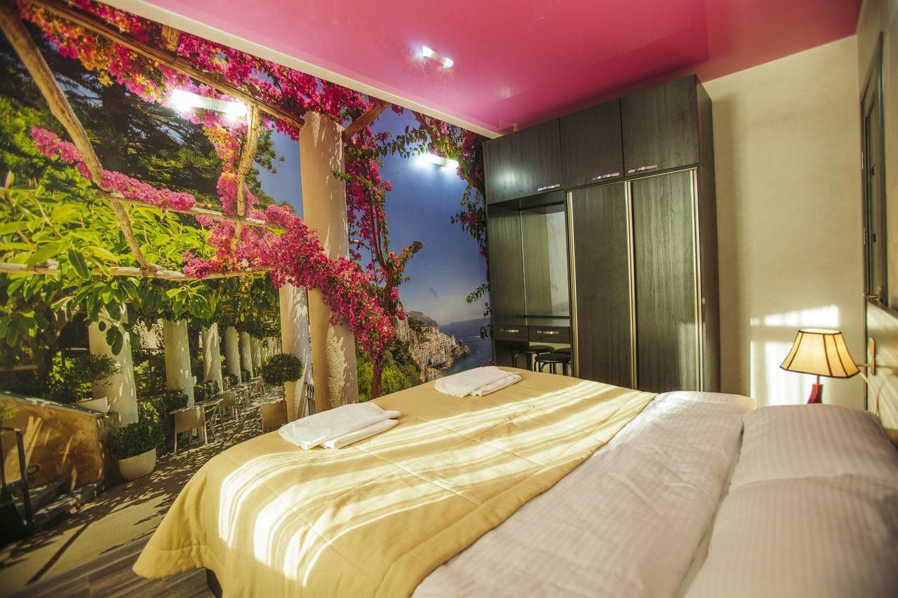 Viva Blue Batumi Aparthotel Bagian luar foto
