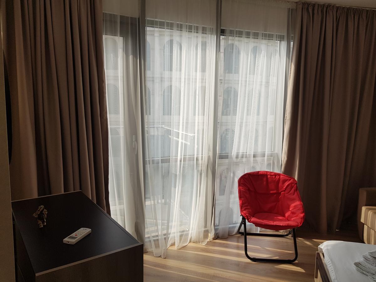 Viva Blue Batumi Aparthotel Bagian luar foto
