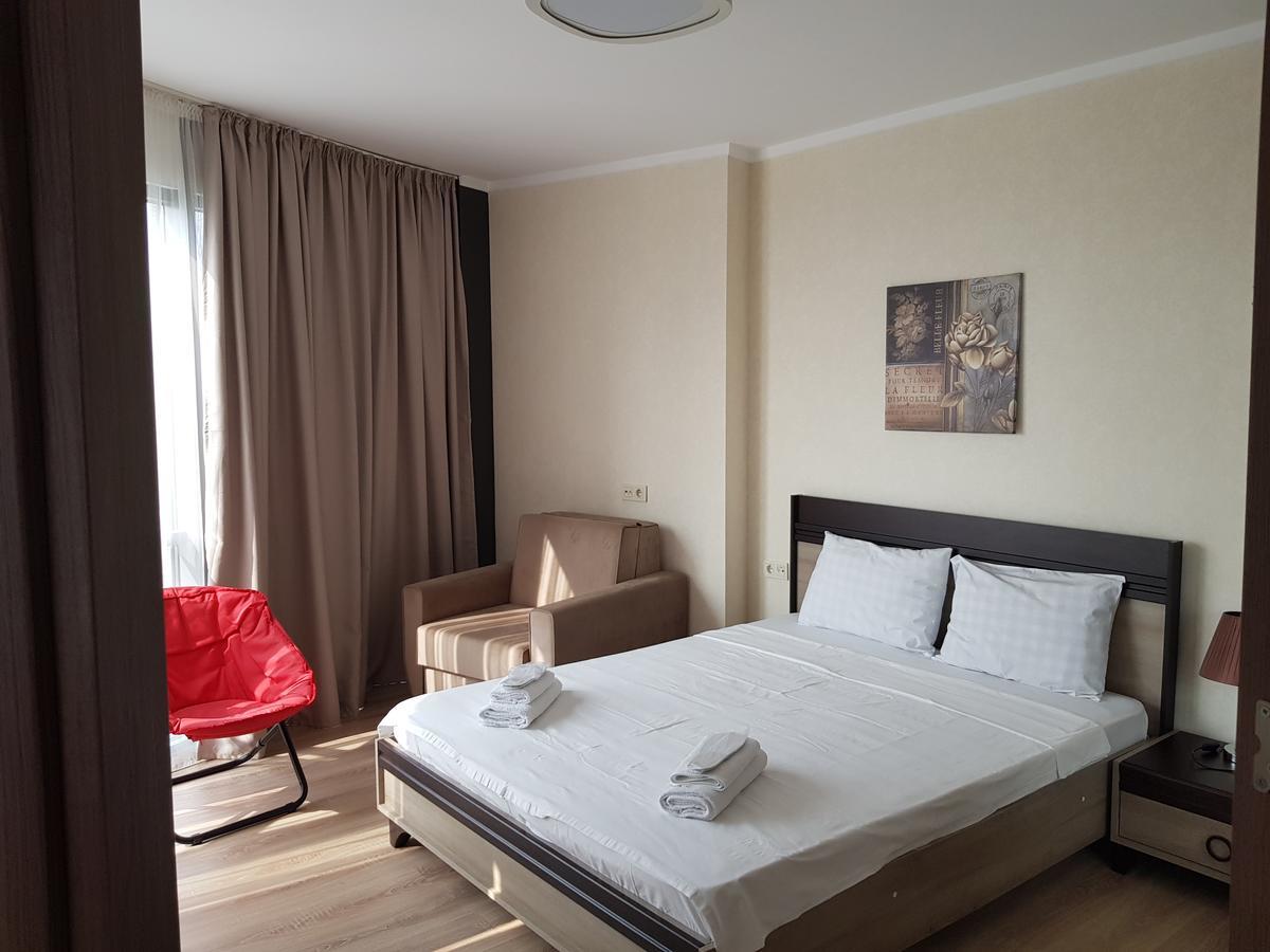 Viva Blue Batumi Aparthotel Bagian luar foto