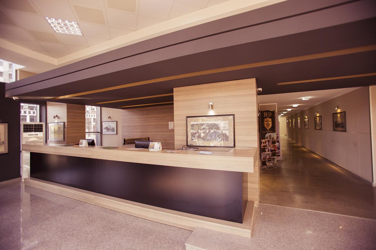 Viva Blue Batumi Aparthotel Bagian luar foto